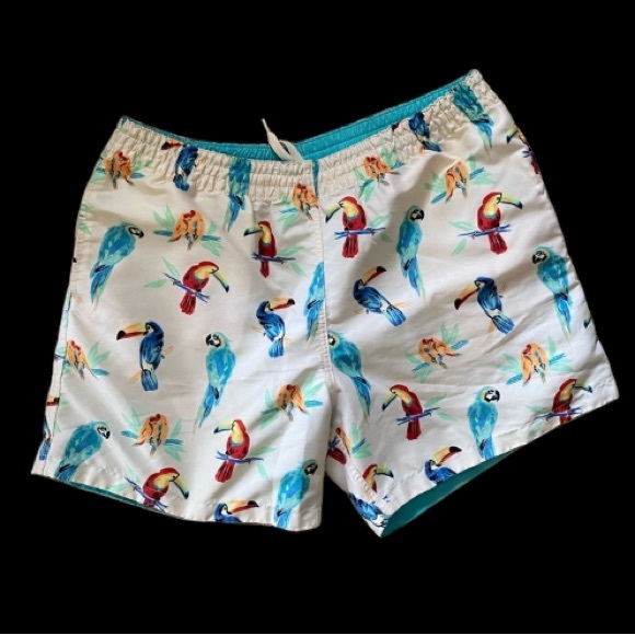 Chubbies swim trunks with fun parrot pattern, L - Picture 1 of 14
